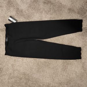 NWT, Marc New York Capri leggings, Size M